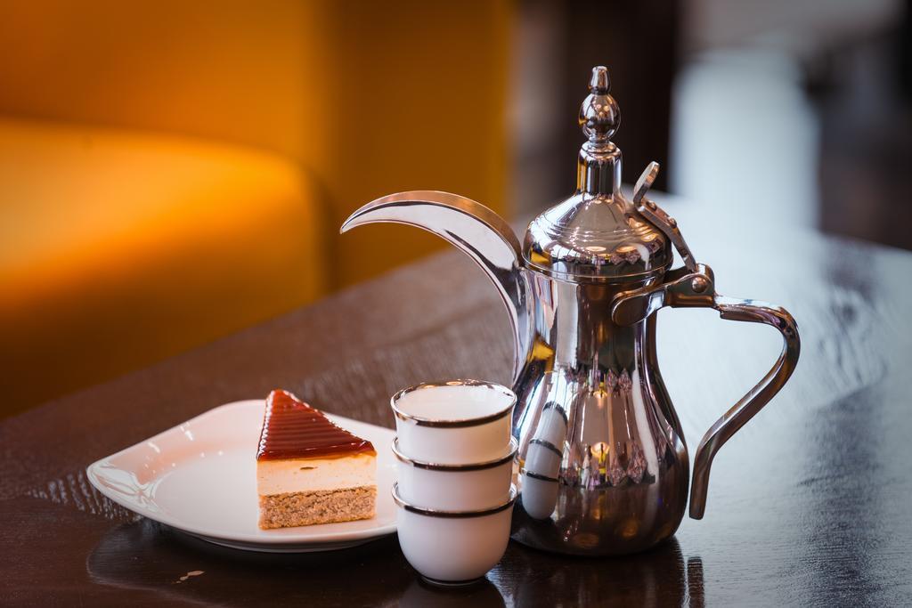 Aronani Hotel Хаил Екстериор снимка