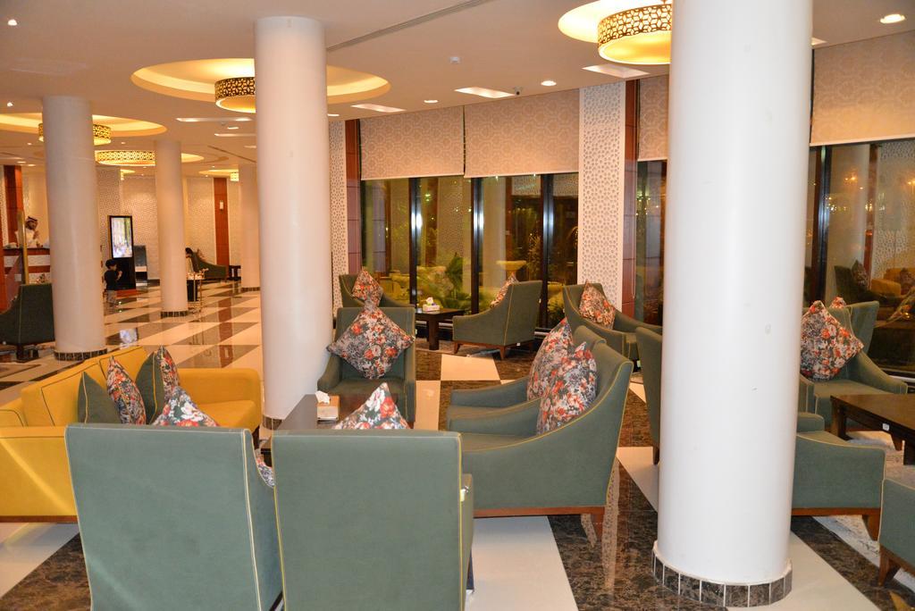 Aronani Hotel Хаил Екстериор снимка