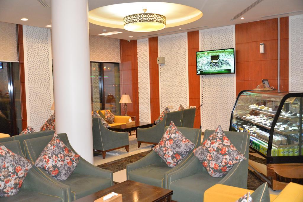 Aronani Hotel Хаил Екстериор снимка